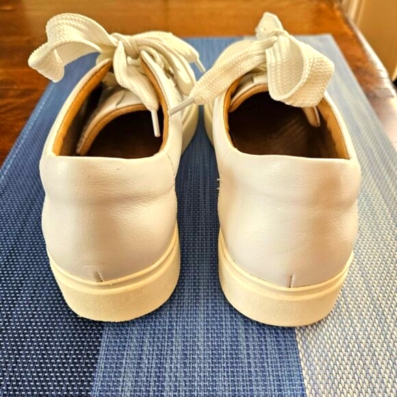 Vaneli Leather Yora Sport Shoes - Picture 6 of 8